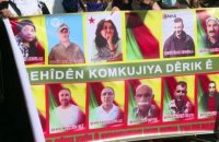 Syrie : des milliers de Kurdes manifestent contre les frappes turques