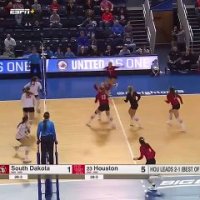 C'est le point le plus fou de l'année en volley-ball !!!