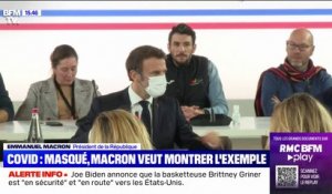 Lors d'un déplacement à Poitiers, Emmanuel Macron réapparait avec un masque