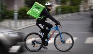 UBER EATS, Elle pense commander gratuitement alors que son frère paye tout depuis des mois sans le savoir