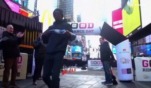 "Jour du Bon Débarras" : les New Yorkais disent adieu à 2022