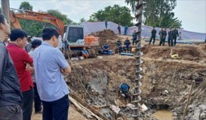 Un enfant de 10 ans est tombé dans un trou de 35 mètres sur un chantier dans le sud du Vietnam