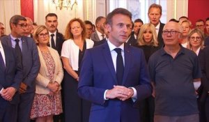 Emmanuel Macron : «S’attaquer à des enfants est l’acte le plus barbare qui soit»