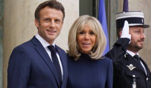 GALA VIDEO - Emmanuel et Brigitte Macron, ce célèbre humoriste admiratif de leur couple : “Je trouve ça très cool”