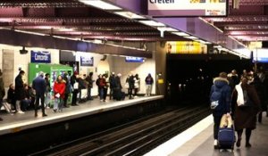 Retards des métros et RER : tous les abonnés Navigo vont recevoir au moins 37,60 euros de dédommagement