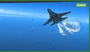 Impact entre un avion de chasse russe et un drone américain en mer Noire: les images dévoilées