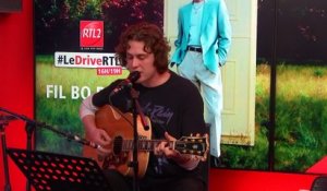 LIVE - Fil Bo Riva interprète "Flowers" dans #LeDriveRTL2 (17/03/23)