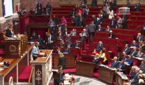 Les députés LFI quittent l'hémicycle lors du discours d'Élisabeth Borne