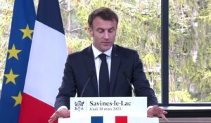 Emmanuel Macron annonce la mise en place, "d'ici à début mai", d'un "Ecowatt de l'eau"