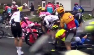 Tour des Flandres 2023 - L'énorme chute sur le Ronde à 140 km de l'arrivée et l'énorme erreur de  Filip Maciejuk (Bahrain-Victorious)