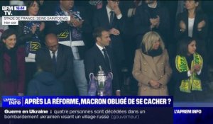 Finale de la Coupe de France: l'attitude d'Emmanuel Macron moquée par l'opposition