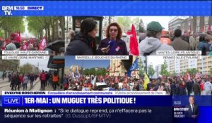 "Le bénéfice ira dans les caisses de grèves": Evelyne Boscheron, conseillère d'arrondissement communiste, vend du muguet sur un stand dans le XVe arrondissement de Paris