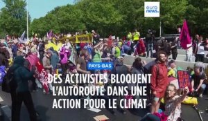 Pays-Bas : des activistes bloquent l'autoroute dans la lutte contre le changement climatique