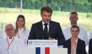 Emmanuel Macron: "Nous allons stabiliser une liste unique de médicaments essentiels pour traiter nos concitoyens"
