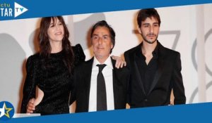 Ben Attal a 26 ans : quelles sont ses relations avec ses parents Yvan Attal et Charlotte Gainsbourg