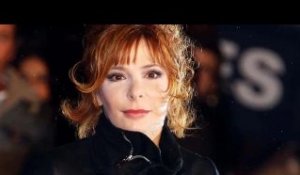 Mylène Farmer  :ses fans mécontents à cause… d’une peluche vendue hors de prix !