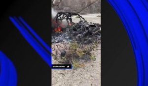 Impressionnant : La voiture de Kremer et de Bois en flammes