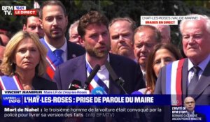 Le maire de L'Haÿ-les-Roses remercie les élus venus en soutien après l'attaque à son domicile