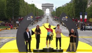 Tour de France 2023 - Victor Campenaerts élu Super-Combatif du 110e Tour et sur le podium des Champs-Elysées à Paris