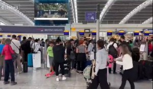 Le gouvernement britannique annonce une enquête administrative après une panne géante de contrôle aérien survenue lundi et perturbant le retour au Royaume-Uni de milliers de voyageurs