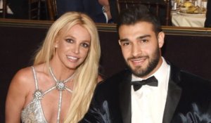 Sam Asghari ne suit plus Britney Spears sur les réseaux sociaux