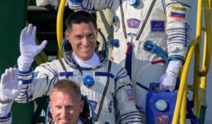 Frank Rubio de la NASA bat le record américain de temps en orbite