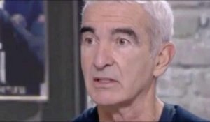 Estelle Denis vire Raymond Domenech de son émission après un commentaire scandaleux ! (VIDEO)