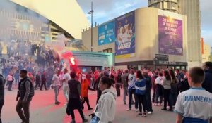 OM-AEK. Devant le Vélodrome, la pression monte