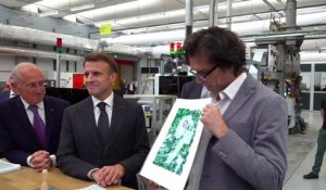 Emmanuel Macron inaugure en Dordogne le nouveau visage de la Marianne qui figurera sur nos timbres