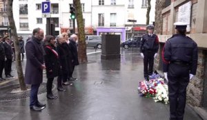 Attentats du 13-Novembre: une minute de silence observée en hommage aux victimes de la brasserie la Belle Équipe dans le 11e arrondissement de Paris