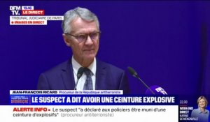 Attaque à Paris: l'assaillant "a assené deux coups de marteau et quatre coups de couteau" à la victime décédée, affirme Jean-François Ricard