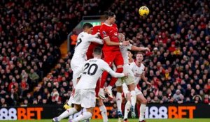 La première place de Liverpool en Premier League menacée après un match nul contre Manchester United