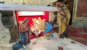 Italie : une crèche LGBT avec un couple de femmes autour de Jésus fait polémique
