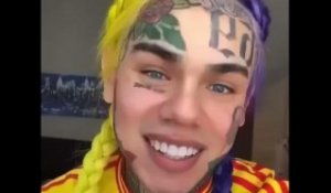 6ix9ine Debuts New Look From Hairstylist
