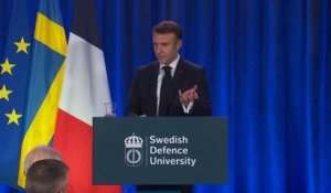 Suivez le discours d'Emmanuel Macron en Suède devant la communauté de défense