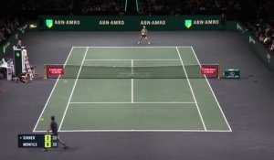 Rotterdam - Monfils craque face à Sinner