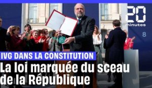 IVG dans la Constitution : La loi marquée du sceau de la République #shorts