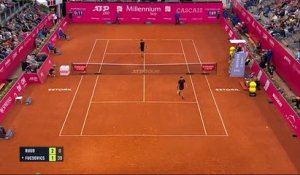 Estoril - Ruud domine Fucsovics et rallie les demi-finales