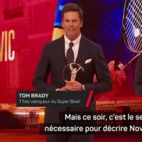 Laureus World Sports Awards - Brady remet le trophée de sportif de l’année à Djokovic