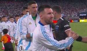 L'hymne argentin avant le match contre le Chili - Foot - Copa America