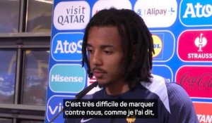 Bleus - Koundé : "C'est très difficile de marquer contre nous"