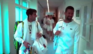 Wimbledon 2025 - Carlos Alcaraz et Novak Djokovic sur le court central avant le début de Wim