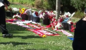 Disparition de Jota - Les fans déposent des fleurs devant Anfield pour Diogo et son frère André