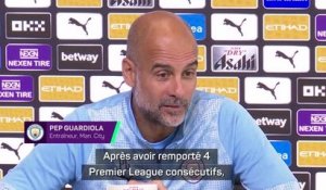 Man. City - Guardiola réagit aux critiques : “J’adore faire des millions de passes ennuyeuses !”