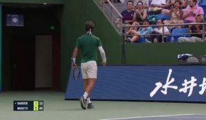 Shanghai - Lorenzo Musetti domine Luciano Darderi et file en huitièmes