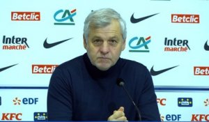 Le dépit de Bruno Genesio après l'élimination de Lille face à l'OL : « Rien ne tourne en notre faveur » - Foot - Coupe de France