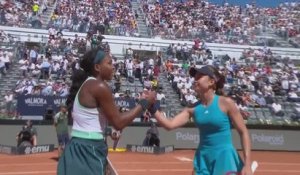 Rome  - Gauff élimine Jovic dans la douleur
