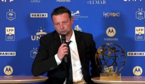 Stéphane Dumont élu meilleur entraîneur de Ligue 2 - Foot