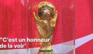Football: le trophée de la Coupe du monde présenté à Paris