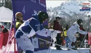 Perrine Laffont chute en demi-finale des bosses parallèles - Ski freestyle - Coupe du monde - Taira